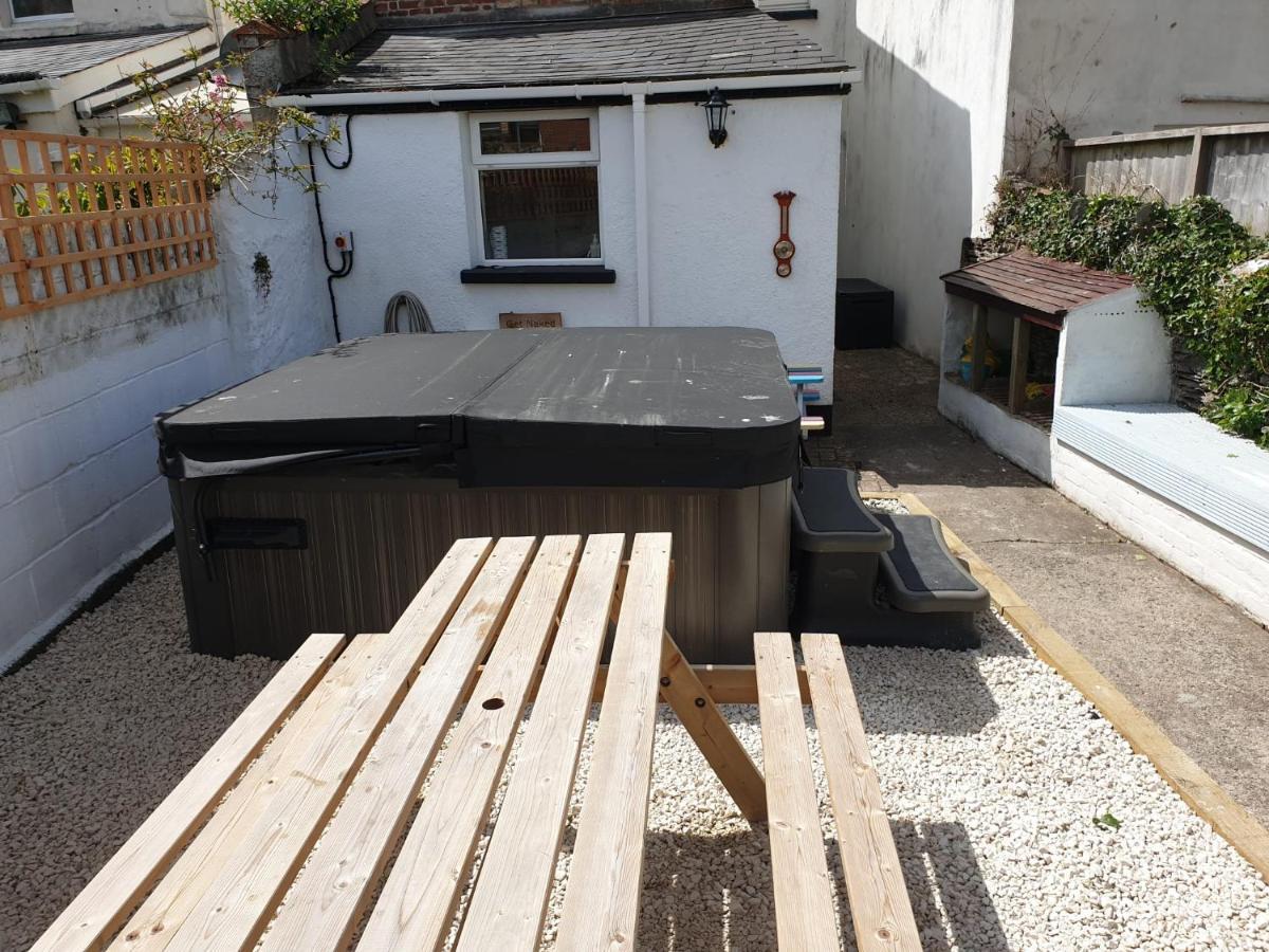 Belmont Villa - 4 Bed - Hot Tub Additional Cost - Sleeps 10-Tjs22Bv Ilfracombe Luaran gambar