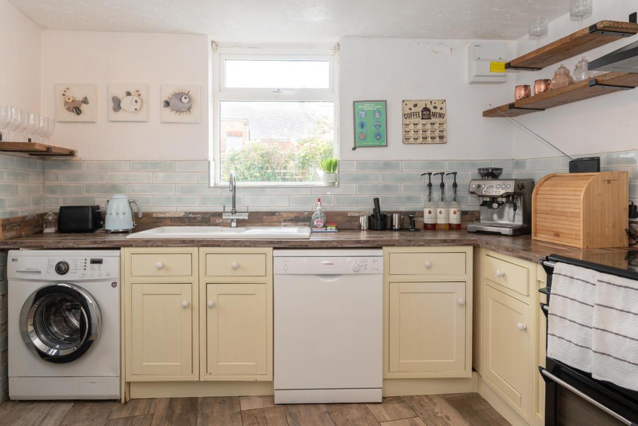 Belmont Villa - 4 Bed - Hot Tub Additional Cost - Sleeps 10-Tjs22Bv Ilfracombe Luaran gambar