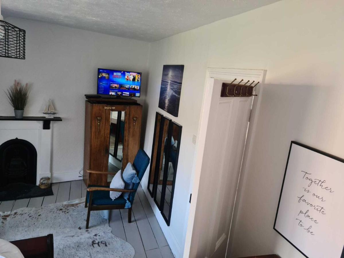 Belmont Villa - 4 Bed - Hot Tub Additional Cost - Sleeps 10-Tjs22Bv Ilfracombe Luaran gambar